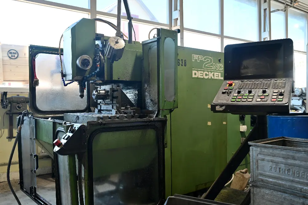 Küwerk Steel – Deckel FP2NC megmunkálógép